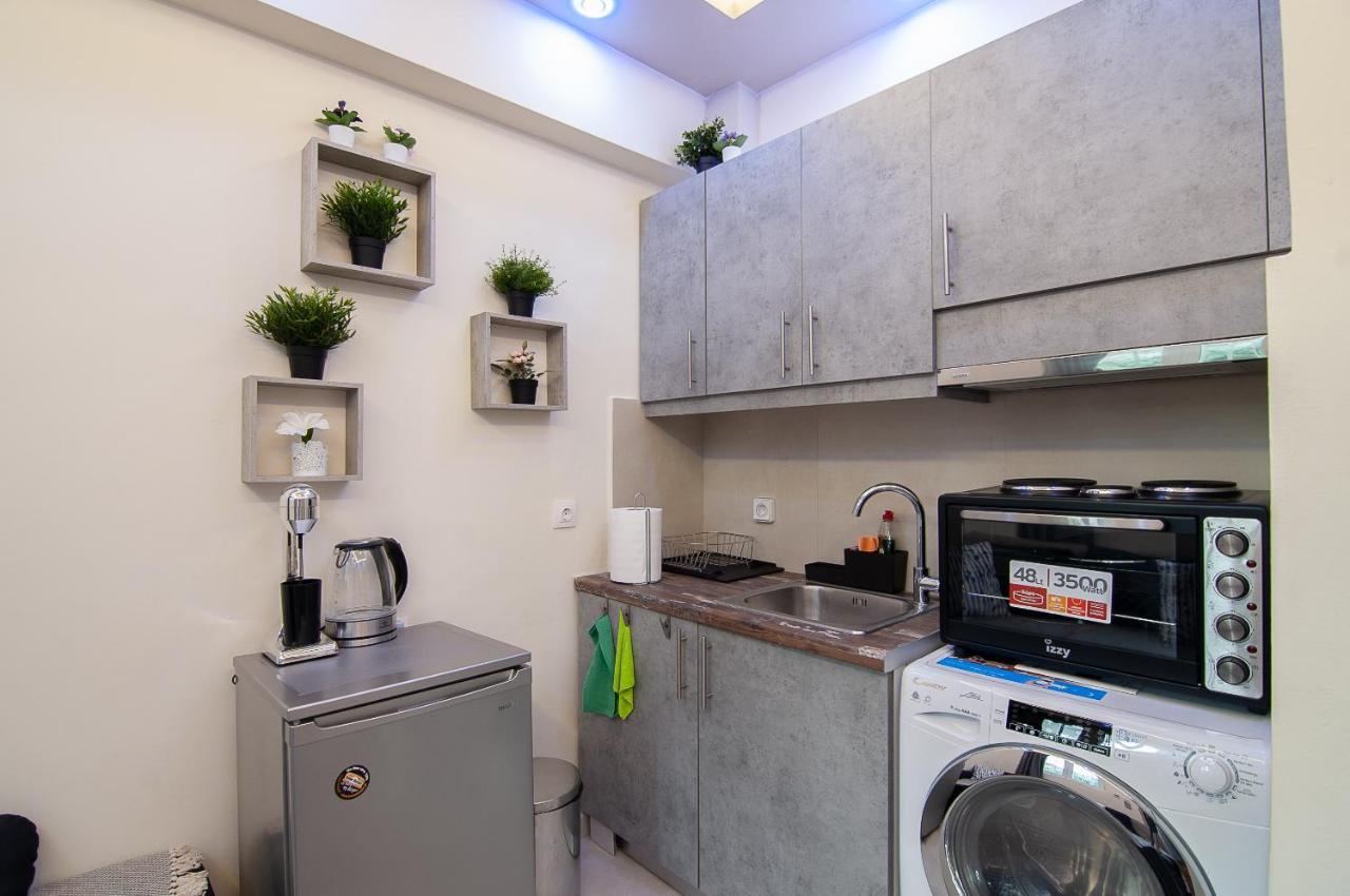 Modern Studio For 4 In Glyfada Apartment Athens Exterior photo